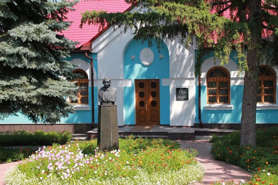 Село великие сорочинцы. Хутор гоголь. Дом гоголя в сорочинцах. Село великие сорочинцы. Село великие сорочинцы дом гоголя.