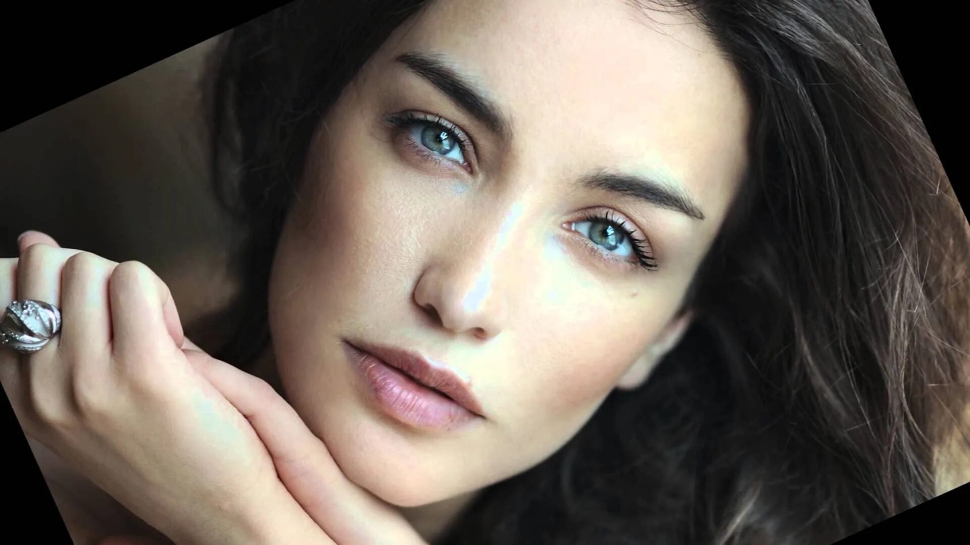 Муж виктории дайнеко дмитрий клейман. Викто́рия петро́вна дайне́ко. Автобиография виктории. Автобиография виктории. Виктория боня в молодости.