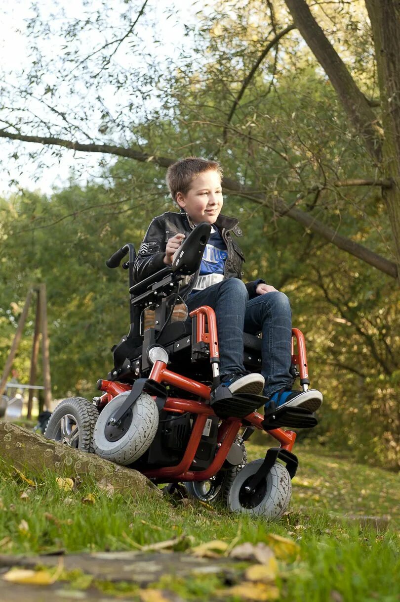 Инвалидная коляска Vermeiren Forest. Детская кресло-коляска с электроприводом Vermeiren Forest Kids. Инвалидная коляска Форест 3 Бельгия. Коляска с электроприводом для детей с ДЦП. Электронные коляски купить