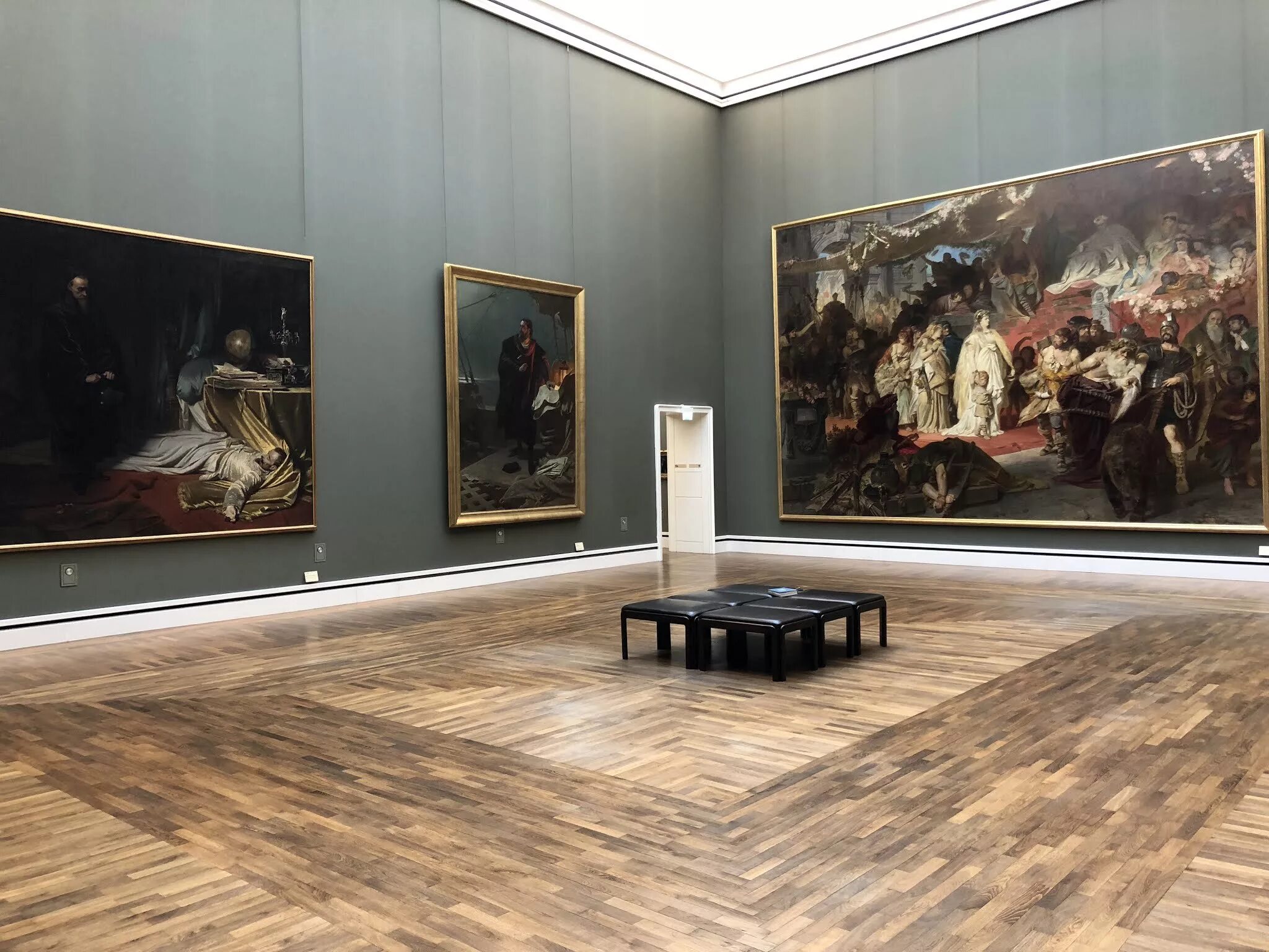 Die neue pinakothek в мюнхене. Новая пинакотека. Мюнхенская пинакотека внутри. Художественный музей «новая пинакотека». Художественный музей «пинакотека современности» мюнхен.