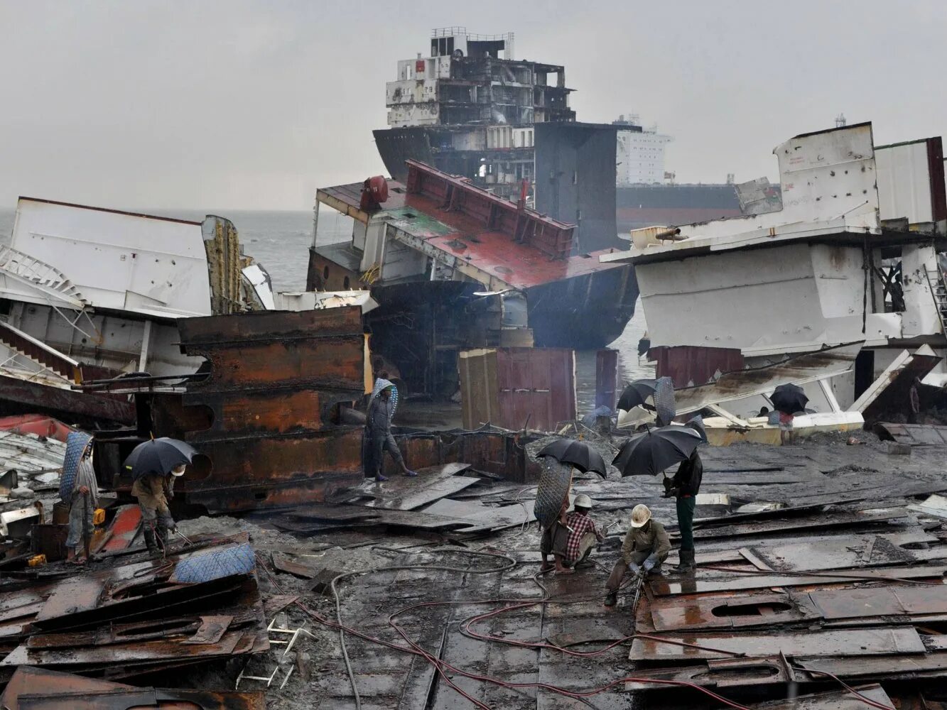 читтагонг бангладеш кладбище кораблей. читтагонг индия кладбище кораблей. читтагонг бангладеш кладбище кораблей. порт читтагонг кладбище кораблей. дакка кладбище кораблей.