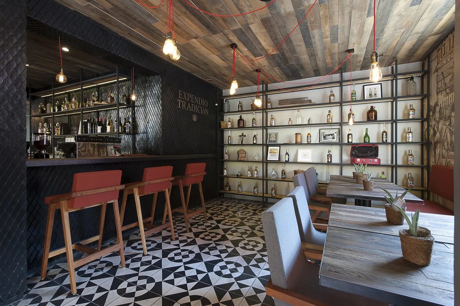 Cafe bar
