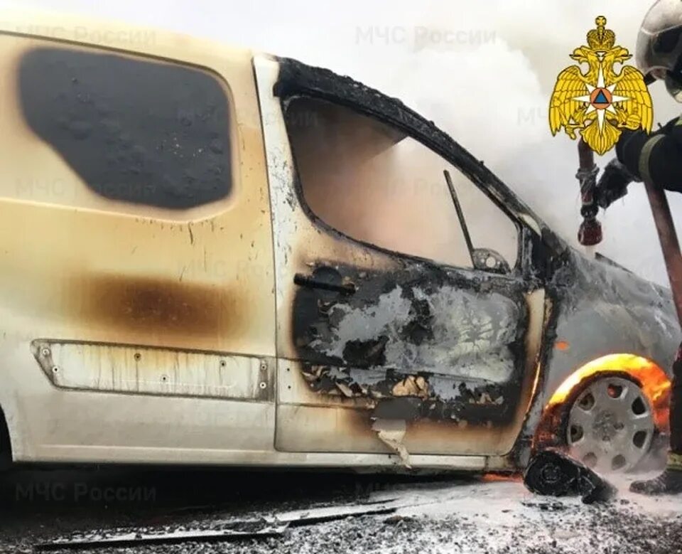 Боровск сгорела машина. Июля сгорел Пежо в Пересвете. Почему горят пежо