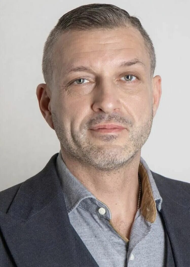 Евгений Воловенко - актёр - фотографии - российские актёры - Кино-Театр.Ру