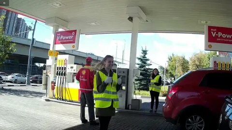 Сколько давать на заправке
