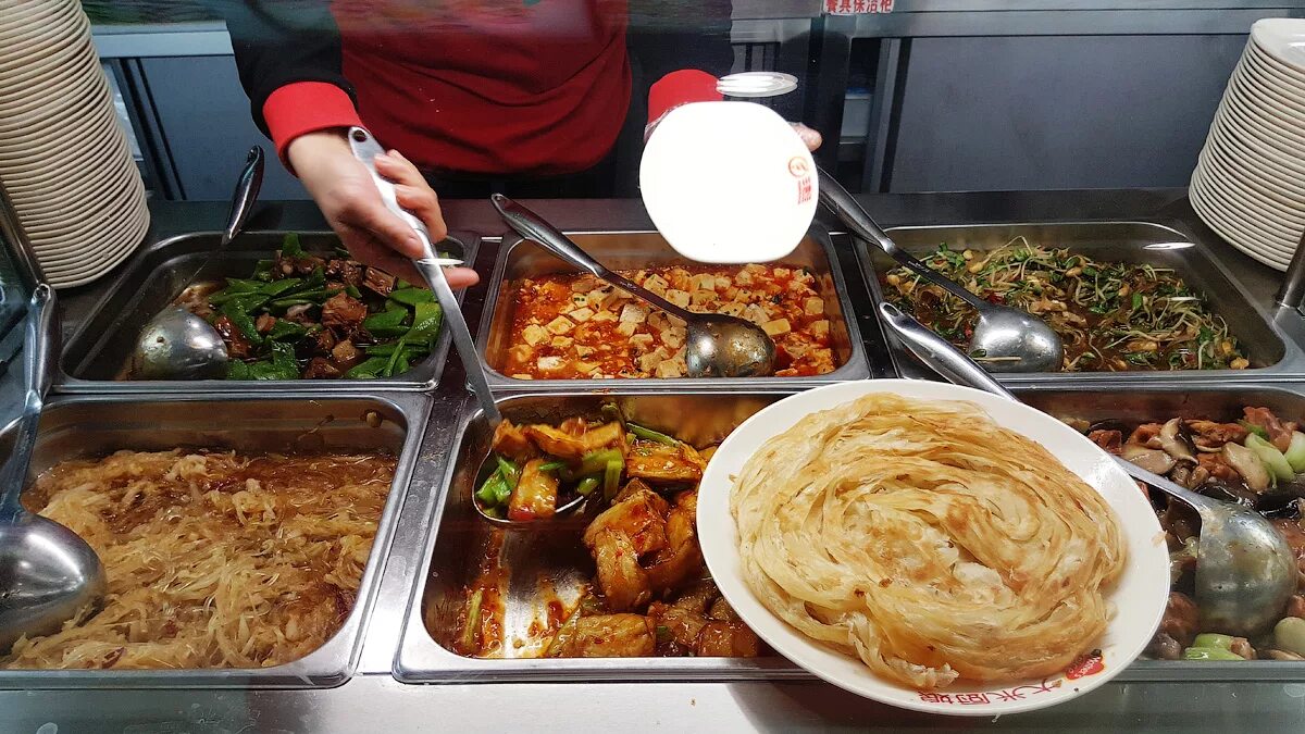 обед в столовой екатеринбурга. еда в столоваих. столовый обед в столовой. комплексный обед в столовой. обед в столовке.