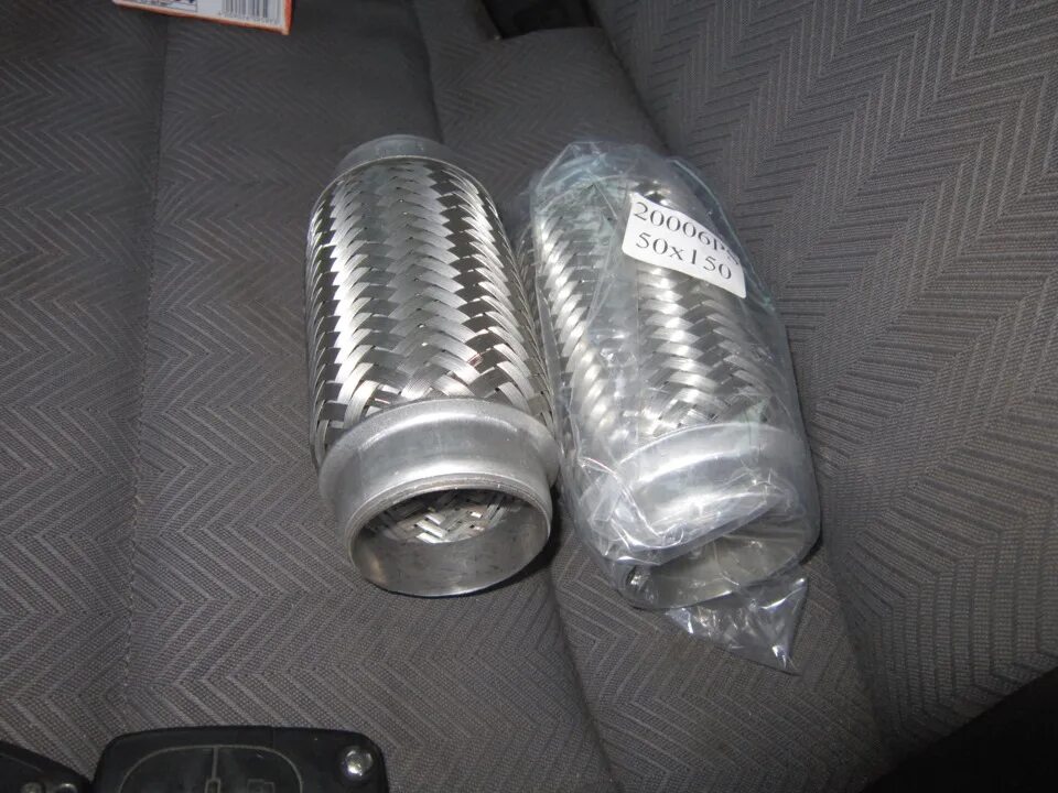 Форд фокус 2 глфра гулитея. Ford focus 1 1. Focus 2 1. 6. Гофра глушителя форд.