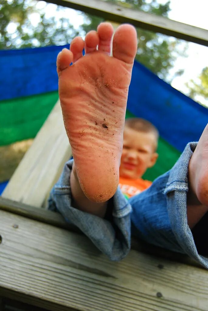 Freewebs мальчик. Alpha boy feet. Alpha boy feet. Красивые ноги мальчиков. Barefoot boy forest.