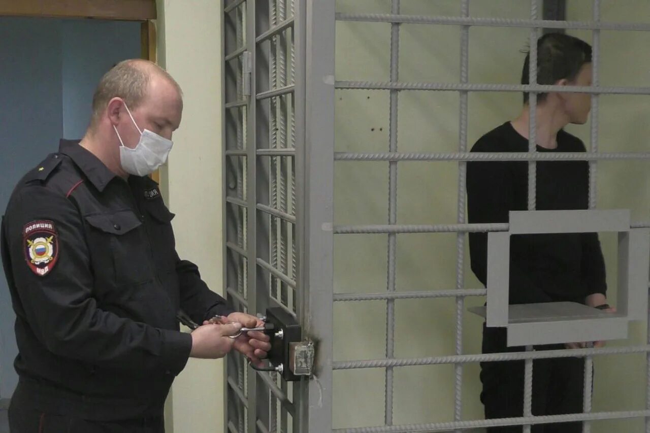 навальный в тюрьме. перестрелка с полицией подмосковье. керчь 2018 теракт владислав росляков. поволжский маньяк фоторобот.