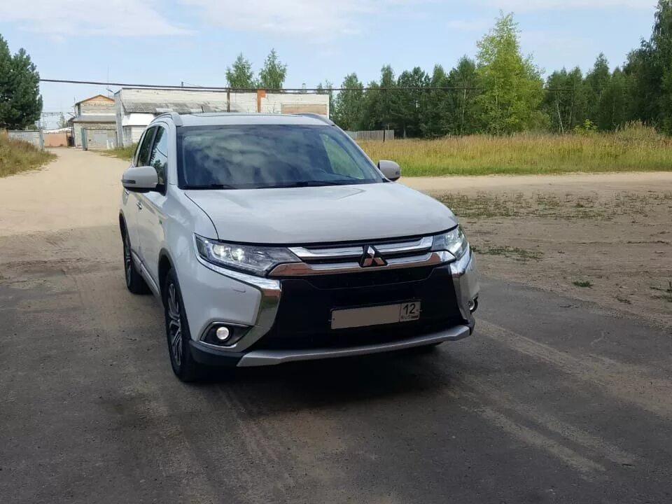 Mitsubishi Outlander III Рестайлинг 3. Mitsubishi Outlander 3 Рестайлинг 2. Аутлендер 2010 3 литра. Outlander 3 2 Рестайлинг черный. Аутлендер 3 рестайлинг купить