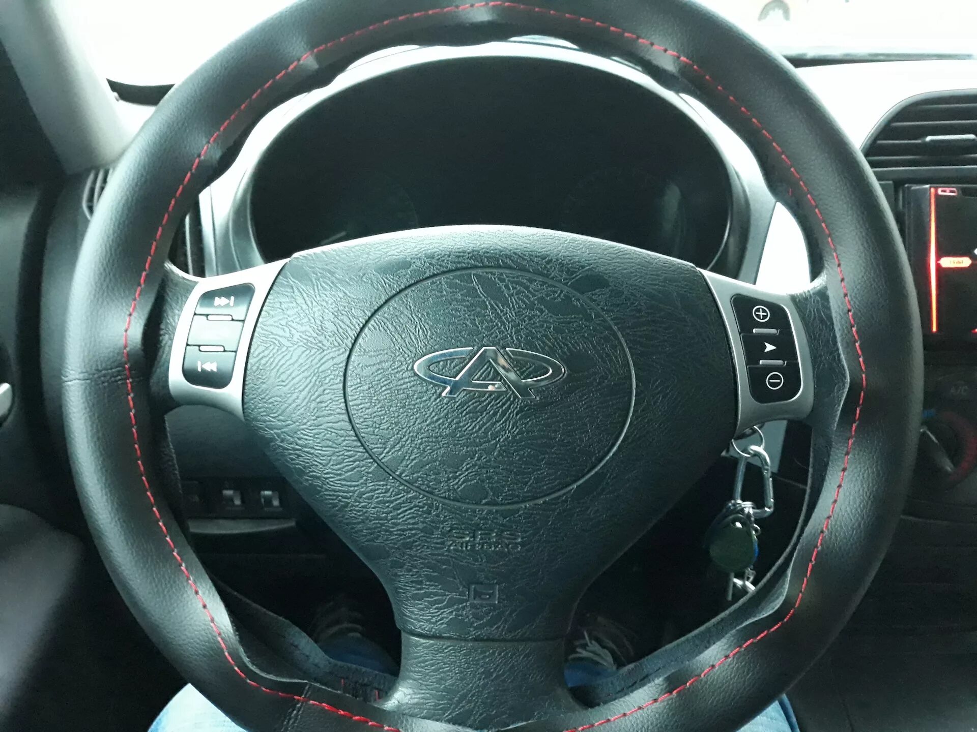 Руль chery tiggo. Руль чери тигго т11. chery tiggo т11 руль. рулевое колесо чери тигго т11. руль chery tiggo t11 руль.