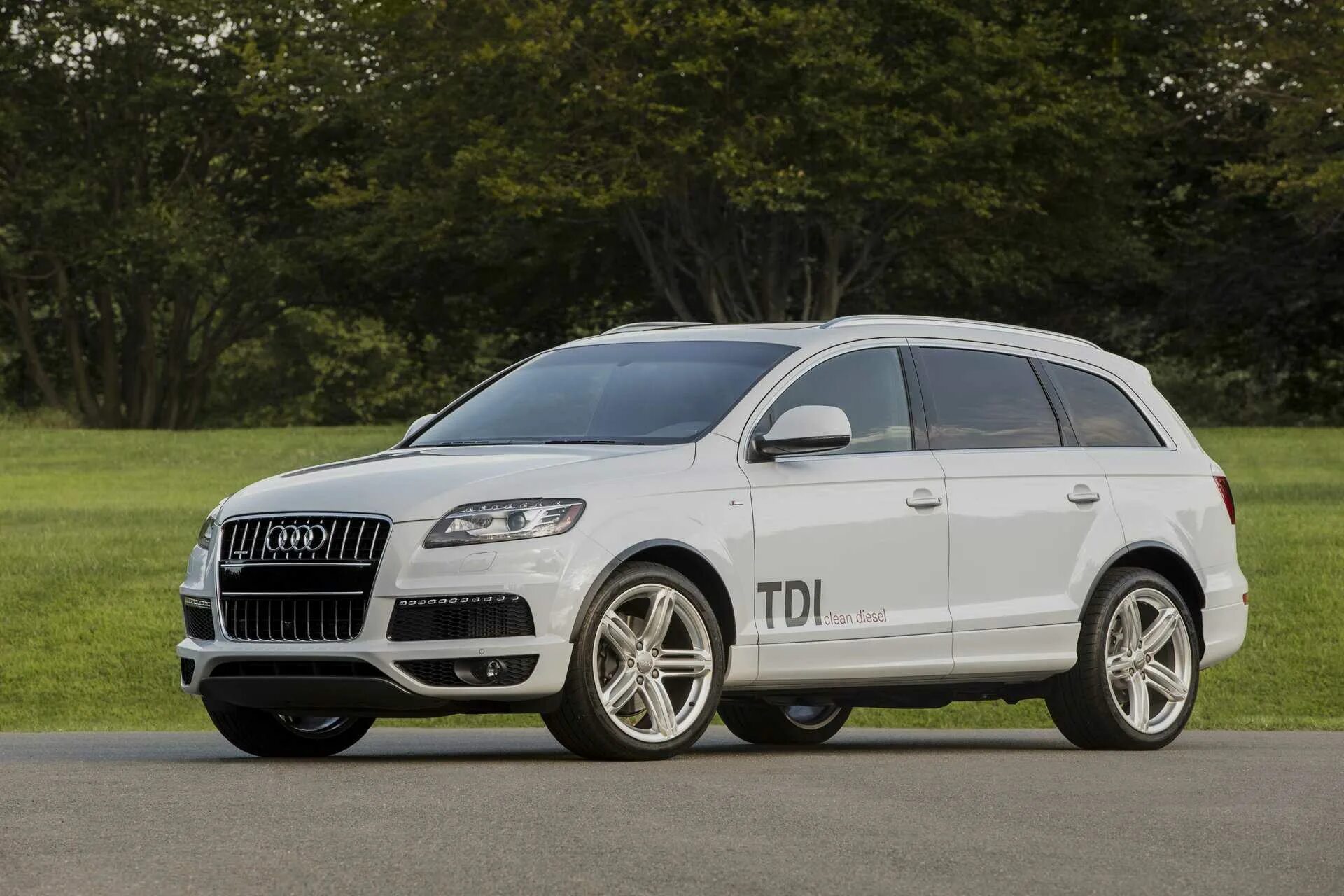 Ауди q7. Audi q7 2014. Audi q7 2015. Ауди ку 7. Audi q7 2001.