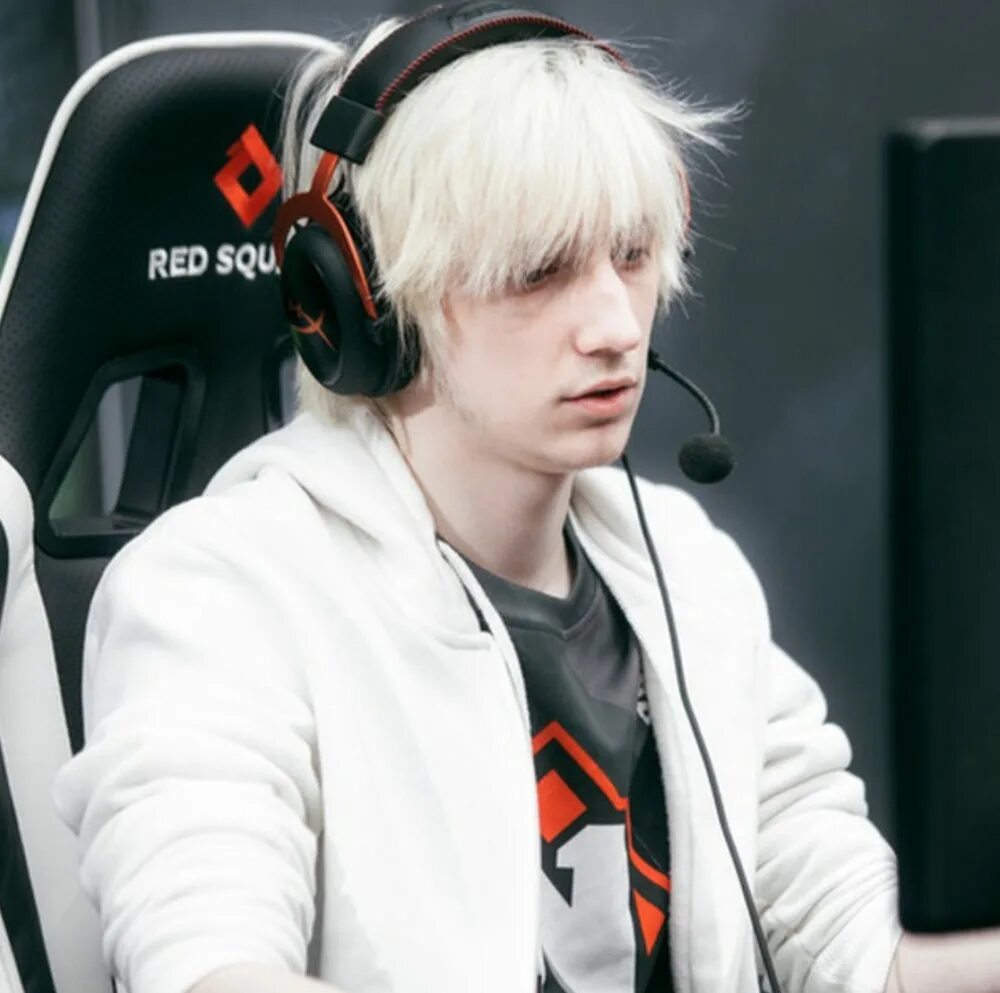 Руслан гвоздев ирокез. Прическа дед инсайда симс 4. Как сделать волосы как у дед инсайда. Как сделать волосы как у дед инсайда. Глеб голубин 2020.