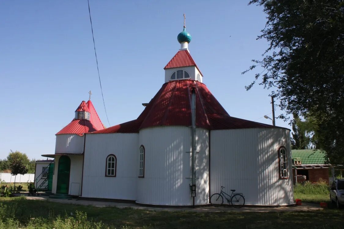 Погода рассвет староминский краснодарский. Староминский район поселок рассвет. Церковь в Староминской Краснодарского края. Поселок рассвет Староминский район Краснодарский край. Староминской район Свято-Троицкий храм.