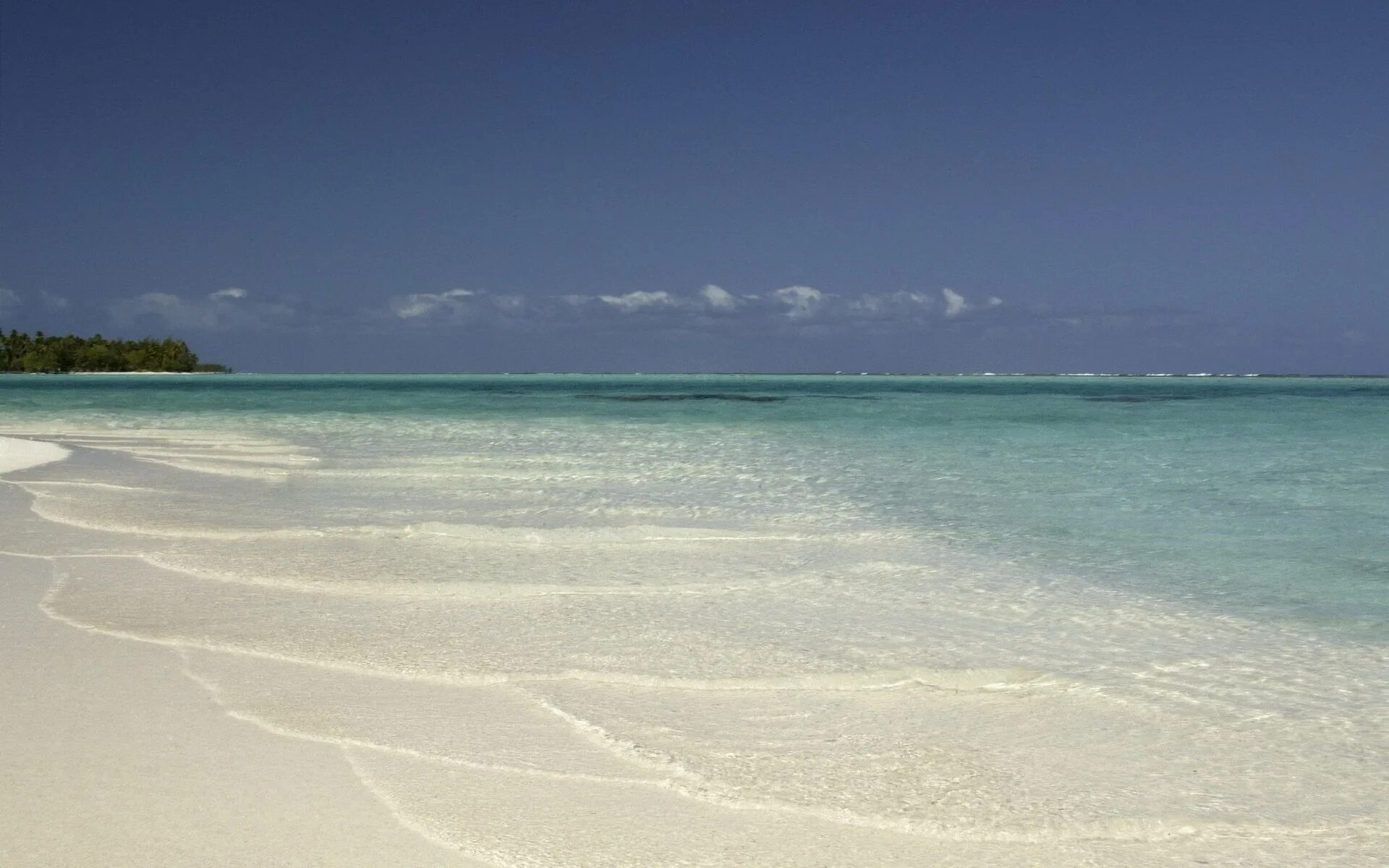 Пляж море песок. Красивый пляж. Песок фактура. Белый песок слова. Белый песок слова.