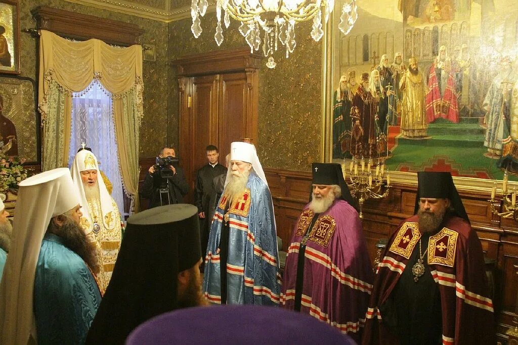 хутынский монастырь интерьер храма. сурский иоанновский женский монастырь игуменья. женские монастыри московского патриархата православные. даниловский монастырь в москве резиденция патриарха кирилла. настоятельница монастыря в хотьково.