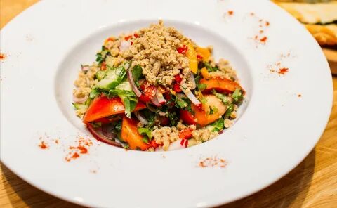 Салаты с грецкими орехами с овощами