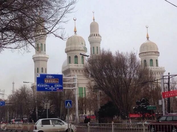 Инин китай. Кульджа город в китае. Дунганская мечеть в караколе. Кульджа революция. Кульджа город в китае.