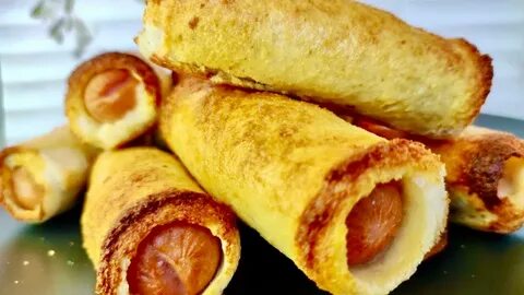 Сосиски в тостовом хлебе с сыром