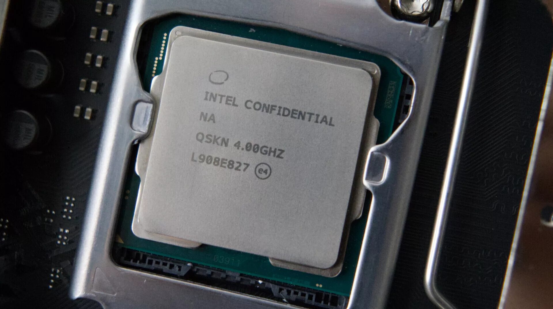 Какой процессор стоит в 14. Intel core i9-9900ks. интел кор 9. процессор интел кор i9. i9 9900ks.