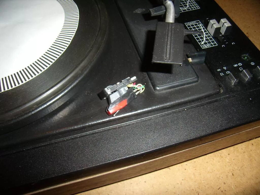 Звукоснимающая головка для проигрывателя радиотехника эп101. Головка радиотехника. Эп-101 стерео. Эп-101 тонарм. Головка от радиотехники.