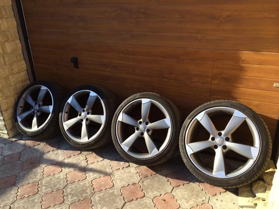 Роторы r17 Passat. Audi Rotor r19. Роторы r19 Пассат б5. Диски на Пассат б6 r20 ротор. Куплю r19 б у