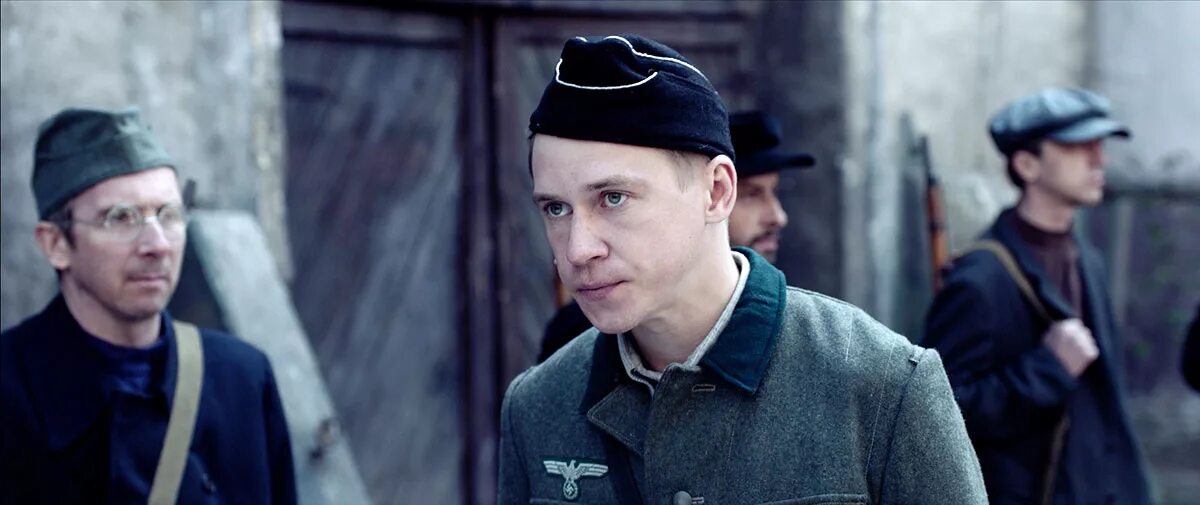 Час 2015. 72 часа фильм 2015. митя лабуш. военный фильм с митя лабуш. сериал 72 часа.
