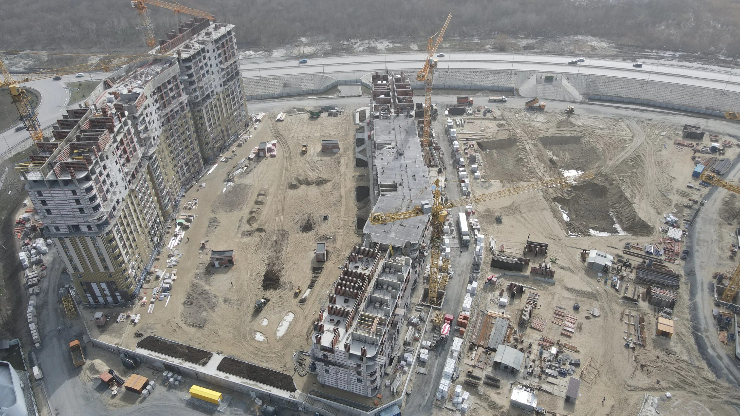 Жк левобережье ростов. Строительство на левом берегу. Левобережье ростов на дону югстройинвест. Парк на левом берегу ростов на дону. Строительство на левом берегу.