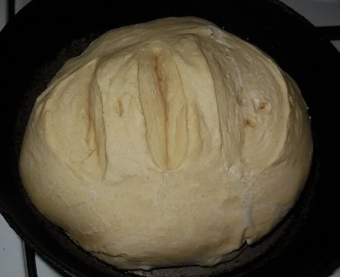 Рецепт теста для хлеба в духовке. Фото теста на хлеб горчичный. В чем испечь хлеб в духовке если нет формы. Как испечь маленькие высокие хлебушки в духовке.
