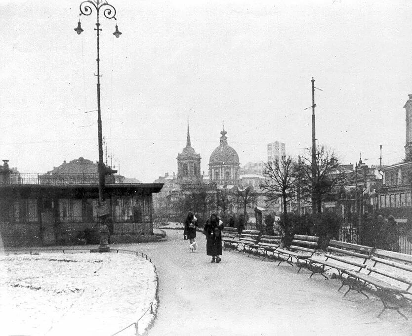 Церковь Бориса и Глеба на Арбатской площади в Москве. Церковь Бориса и Глеба у арбатских ворот. Площадь Арбатские ворота. Площадь арбатских ворот Церковь Бориса и Глеба.