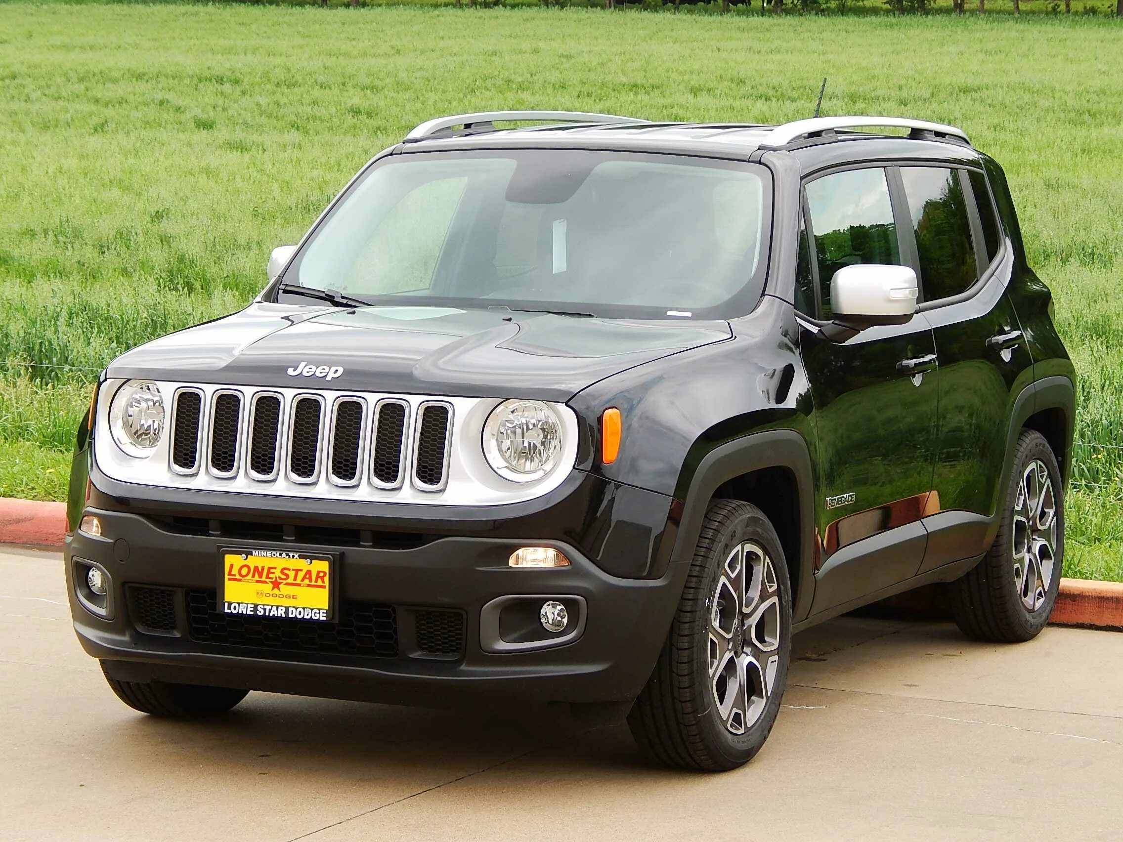 Jeep модели. Машина jeep renegade. jeep renegade 2015. jeep new renegade. jeep renegade 2015 черный.
