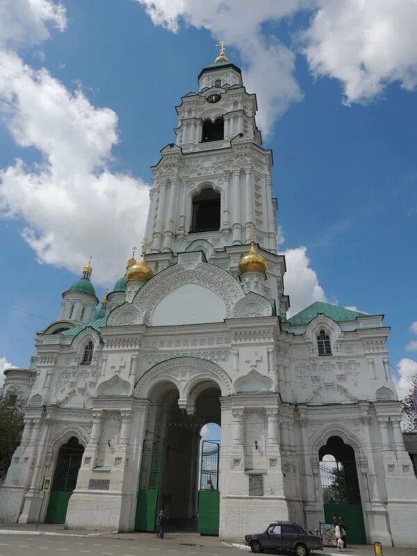 пречистенские ворота астраханского кремля. астраханская колокольня. астраханская колокольня. пречистенские ворота астраханского кремля. астраханская колокольня.