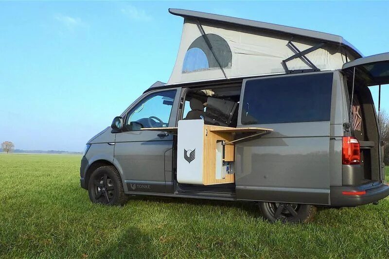 Т кемпер. Volkswagen transporter т4 кемпер. фольксваген транспортер т5 кемпер. volkswagen t5 автодом. volkswagen t4 автодом.