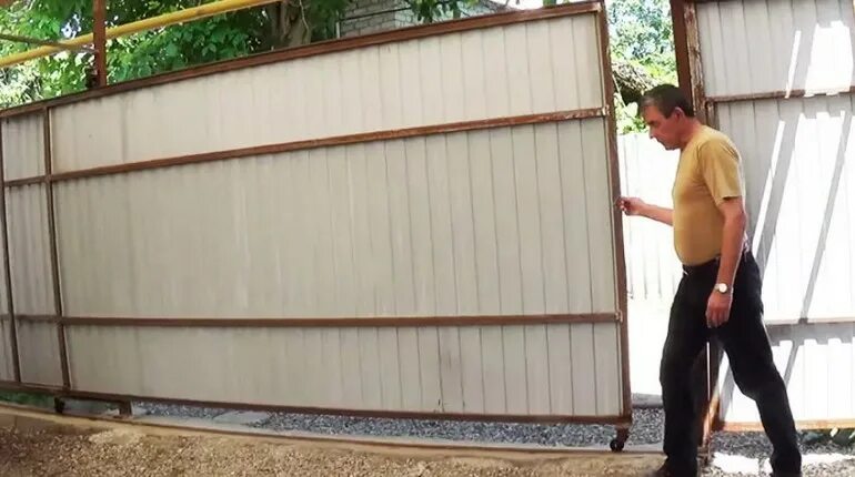 Откатные ворота на дачу своими руками steel rolling gate kit Fence gate design, Sliding gate, Gate kit