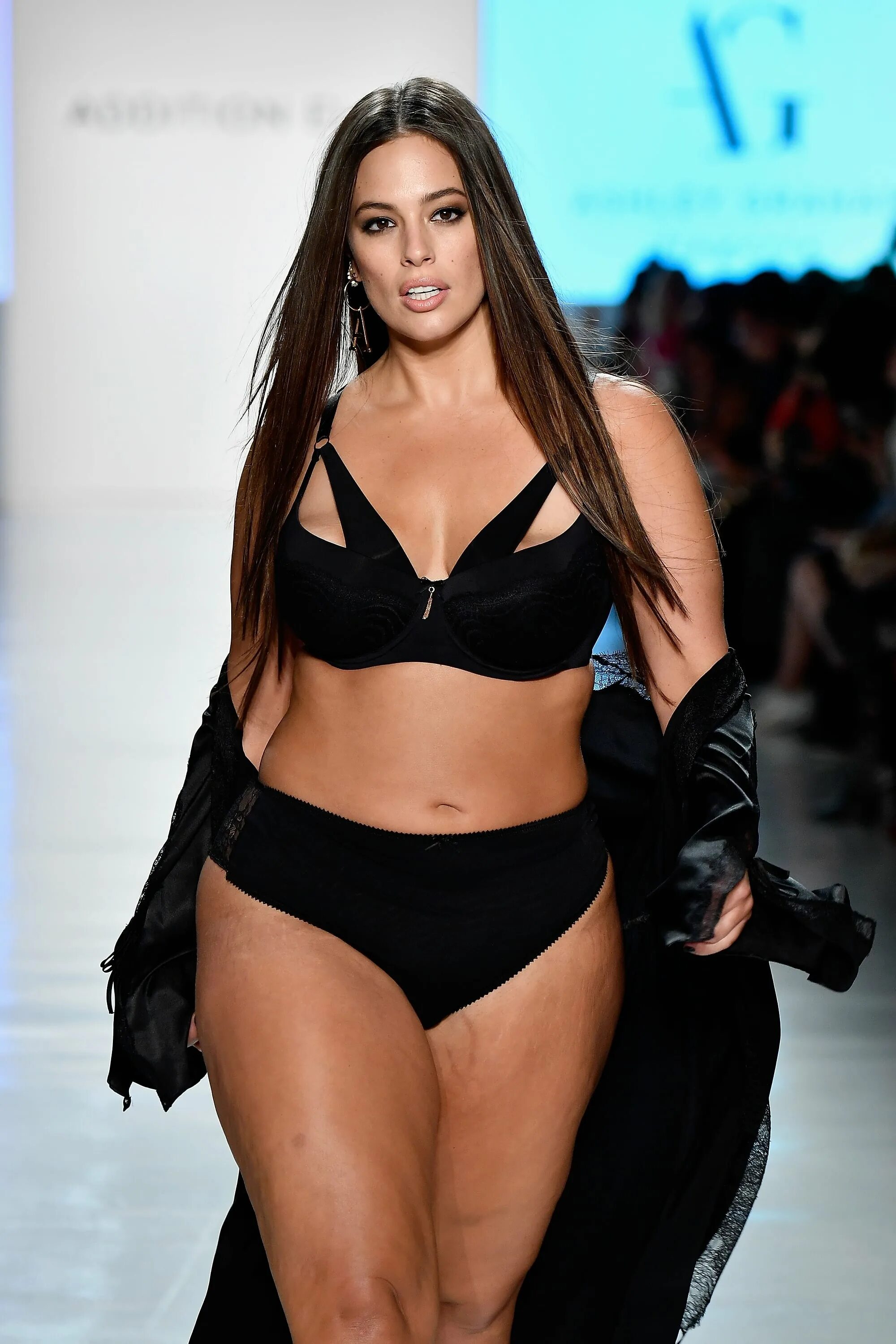 Эшли грэм модель. Эшли грэм. модель эшли грэм. модель plus-size эшли грэм. плюс сайз эшли грэм.