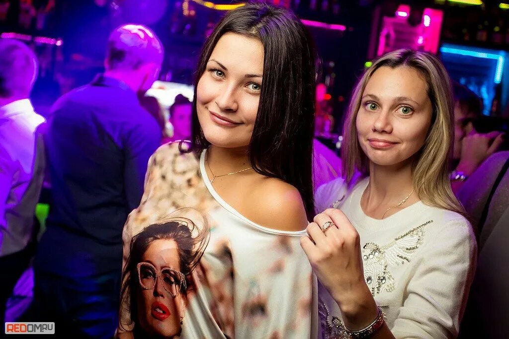 Руки вверх бар пермь. Руки вверх бар сыктывкар. бар руки вверх ульяновск. руки вверх бар пенза.