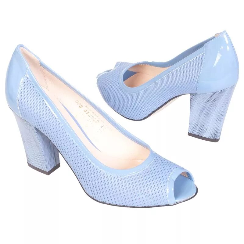 Голубые туфли на каблуке. Туфли женские голубые. Туфли на низком каблуке цветные. Бело-голубые туфли. Валберис обувь женская на широкую ногу