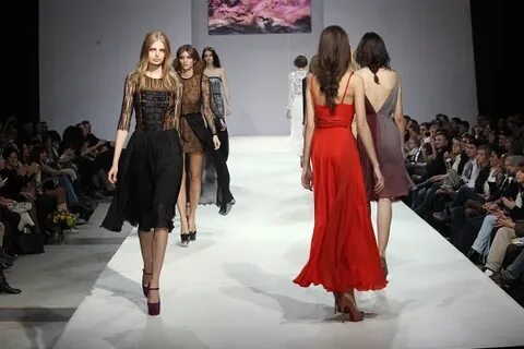 Недели 2010