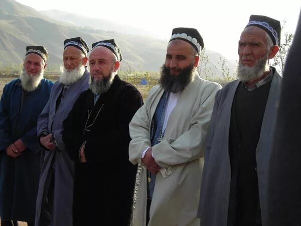 Гармцы каратегинцы. Вероисповедание таджиков. Религиозные конфессии в Таджикистане.