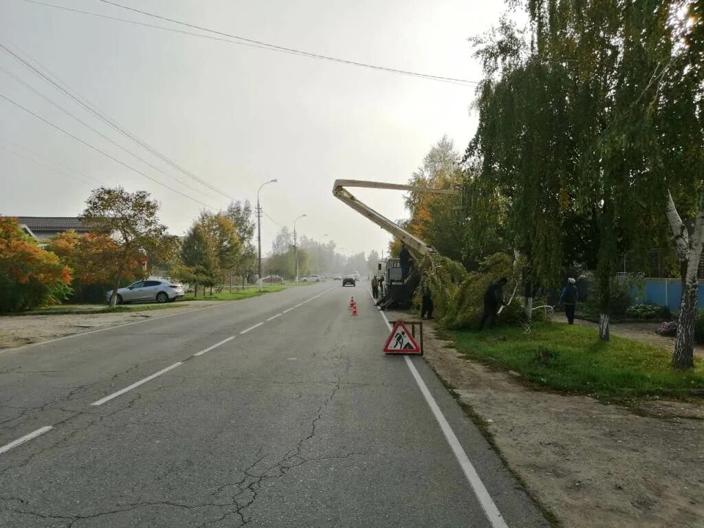 Усть лабинск 23. Красный (Лабинский район). Поселок красный Лабинский район Краснодарский. Усть Лабинск дерево. Реклама посёлка красного Краснодарский край Лабинский район.