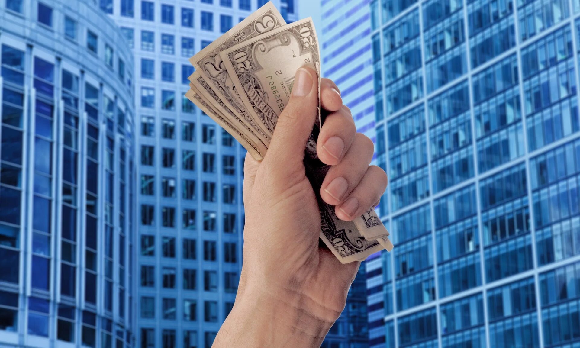 Бизнес деньги. Богатство в руках. Стоит вкладывать в доллар. Стоит вкладывать в доллар. Токсичные валюты.