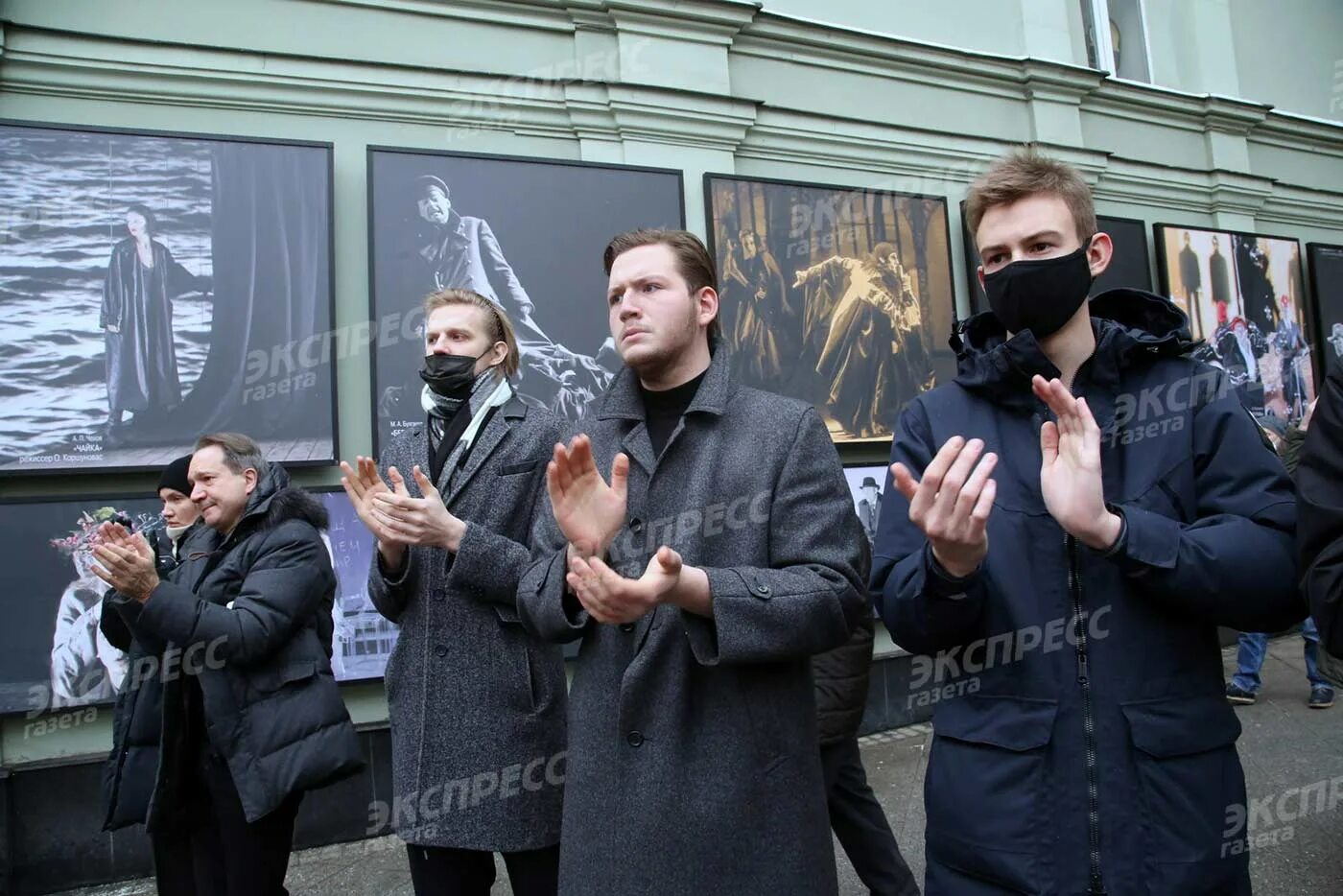 Включай прощание. Прощание со знаменитостями. Прощание со знаменитостями фото. Victoria khlevinskaia 22 июня 1993 г. фото.