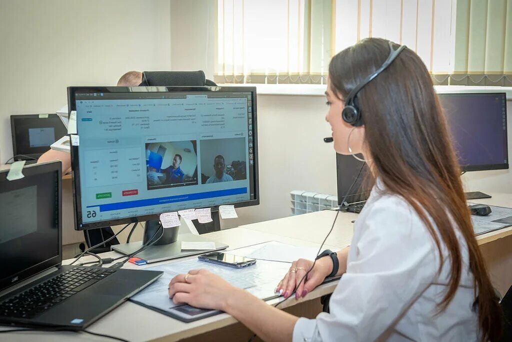 Аппарат дистанционного предрейсового осмотра водителей. Эсмо аппарат для предрейсового осмотра. Комплекс удаленного предрейсового медицинского осмотра водителей. Проведение предрейсового осмотра дистанционно. Эсма аппарат для предрейсового осмотра.