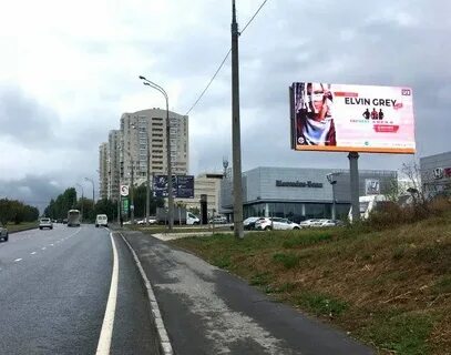 Космонавтов 73