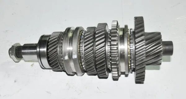 21140170110101 Вал КПП ВАЗ-2110, -2111, -2112, -2113, -2114, -2115 вторичный куп