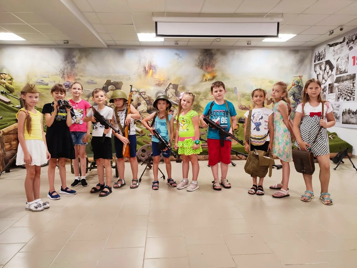 Детский центр творчества на 1 мая кострома. Центр творчества и развития тула. Центр творчества и развития тула. Детский развивающий центр. Центр творчества и развития тула.