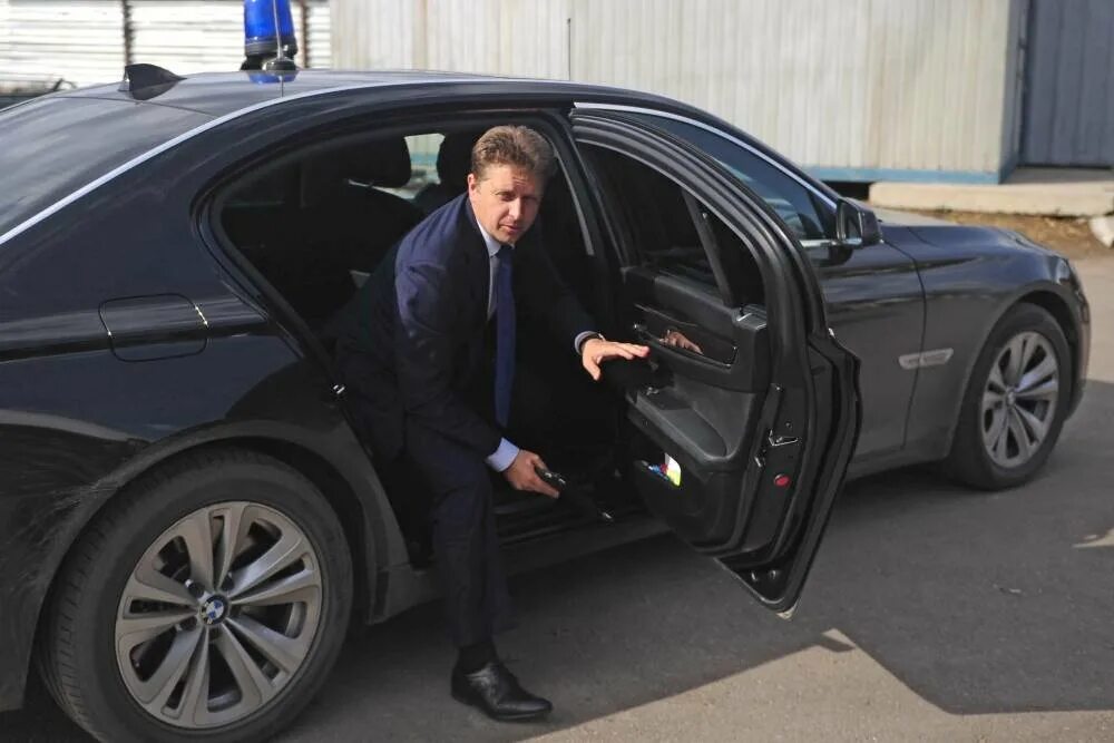 Алексей соколов режиссер. Максим юрьевич соколов. Машины россии. Сколько лет максиму соколову. Максим соколов режиссер.