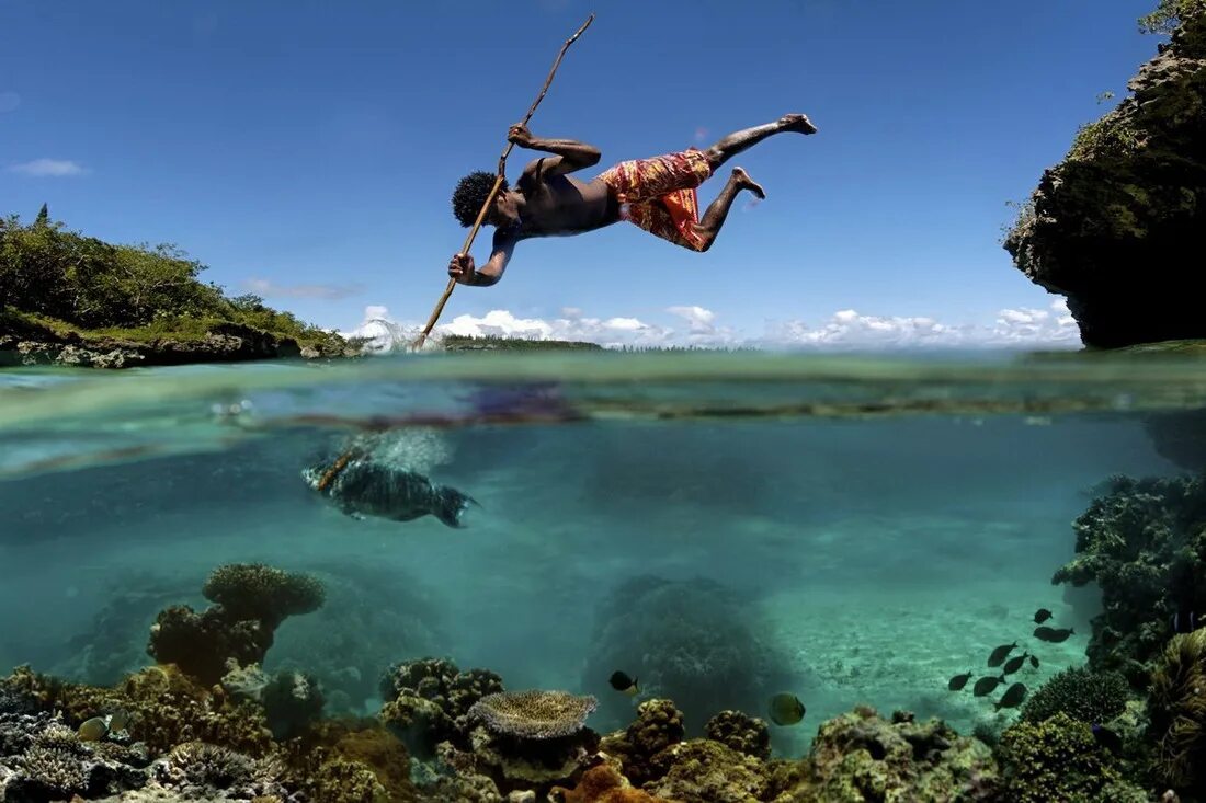 Interesting photo. Невероятные фотографии. Необычные фото. Над водой и под водой. Красивые моменты.