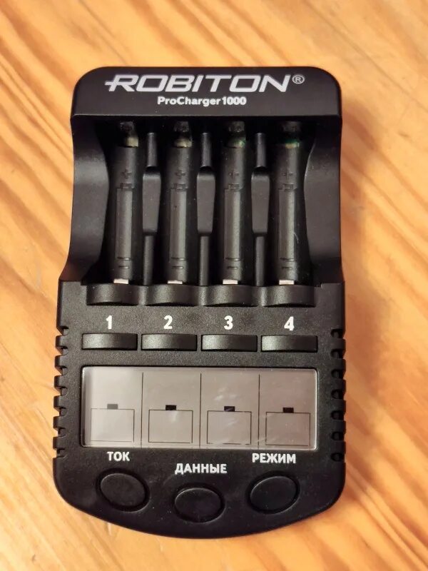 Robiton pro. Robiton procharger1000. зарядное устройство робитон procharger 1000. robiton 1000. robiton nb4000.