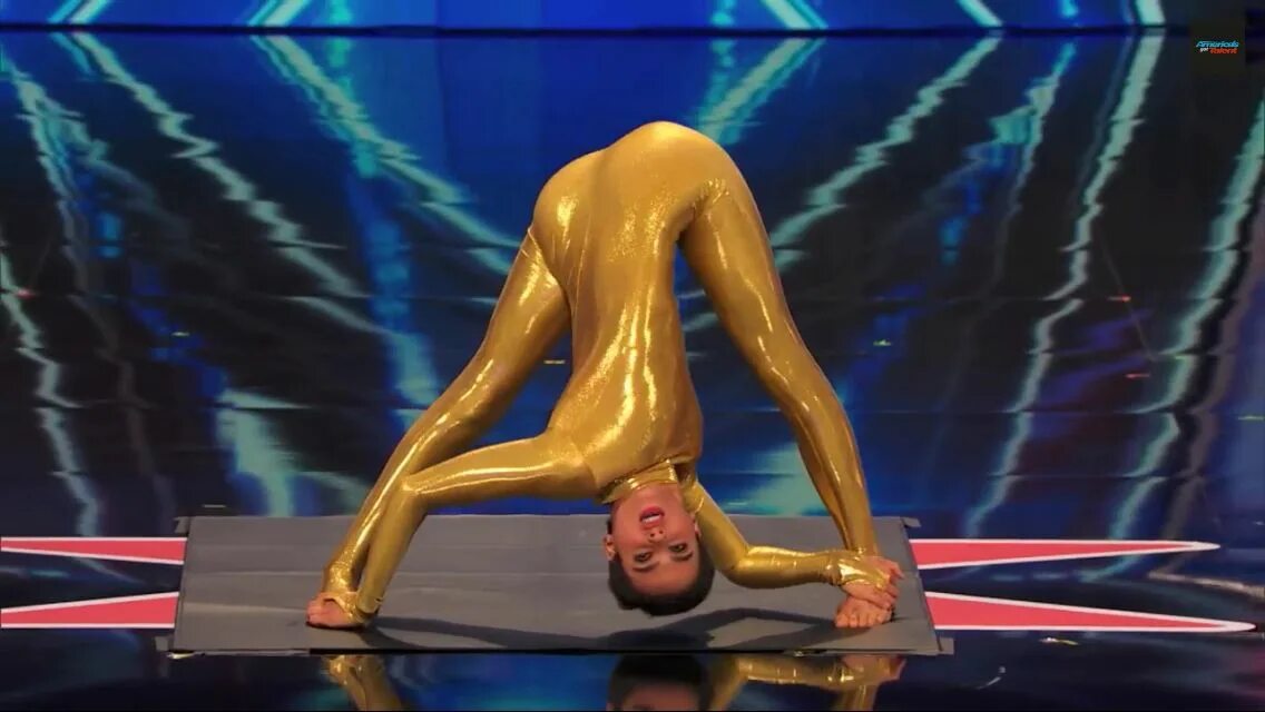 Лас вегас шоу. Лас вегас шоу. Нина бурри. Лучший видео шоу. Программа видеошоу логотип.